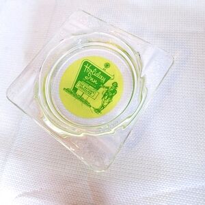 Vtg. Holiday Inn brand "Mad Men Vibes" Mid Century Modern glass ashtry.